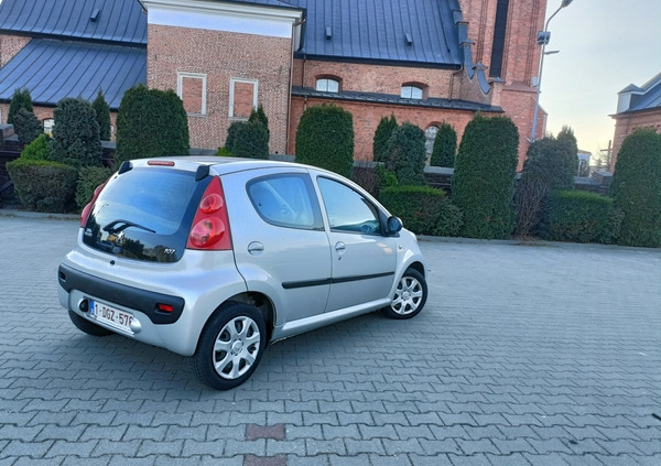 Peugeot 107 cena 13900 przebieg: 122100, rok produkcji 2011 z Szczawno-Zdrój małe 497